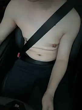 yichengm online show from November 2025 10:08:01 AM