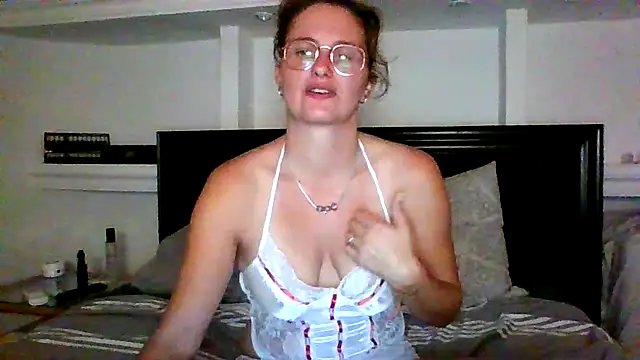 xcrazzycat online show from October 2025 09:12:02 PM