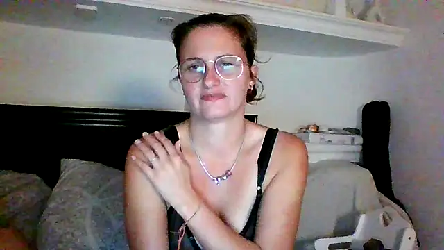 xcrazzycat online show from October 2025 09:26:02 PM