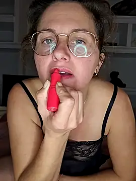 xcrazzycat online show from February 2026 10:21:01 PM