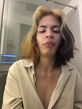 sukulaurens online show from November 2025 06:35:01 AM