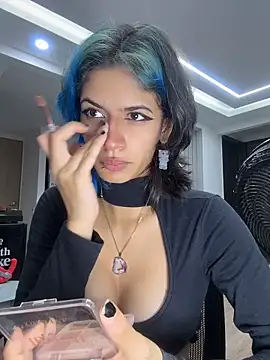 sukulaurens online show from April 2026 12:17:02 AM