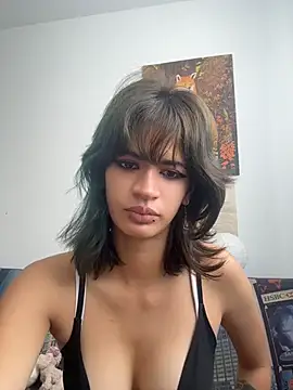 sukulaurens online show from June 2026 06:02:02 PM