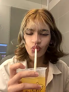 sukulaurens online show from November 2025 03:32:02 AM