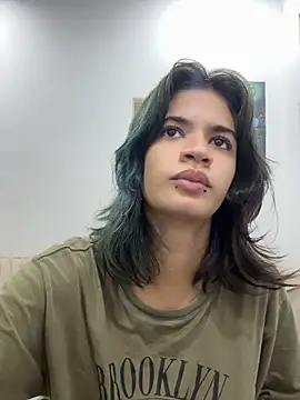sukulaurens online show from July 2026 02:57:02 AM