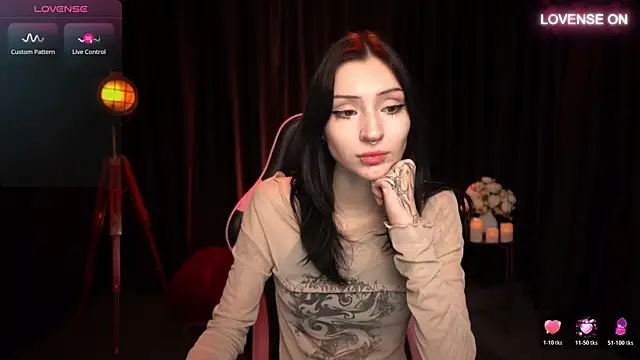 Trix Void online show from November 2025 10:40:02 AM