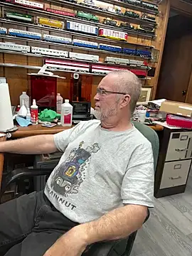 Jcaspen online show from April 2026 12:17:01 PM