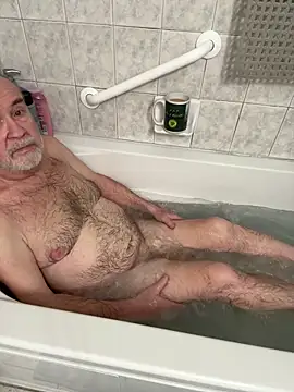 Jcaspen online show from April 2026 01:38:02 PM