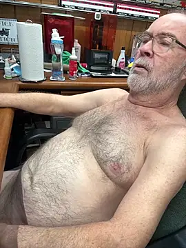 Jcaspen online show from April 2026 01:26:02 PM