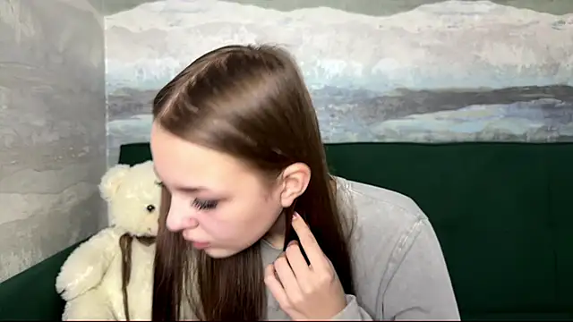 SunnySprinkle online show from November 2025 12:42:02 PM