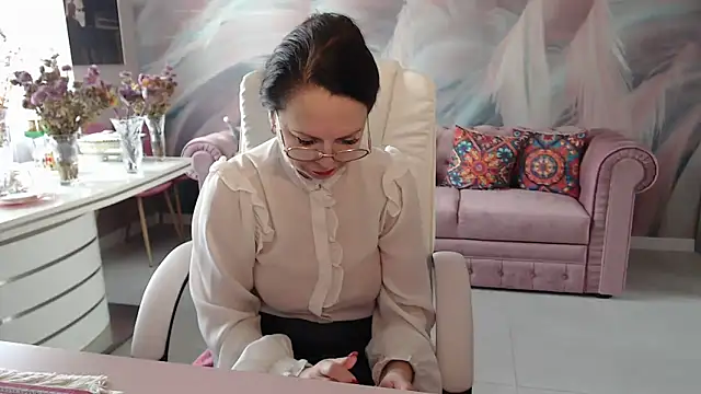 Arisa5000 online show from November 2025 07:19:01 AM