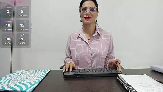 scarlett  m online show from November 2025 11:14:01 AM