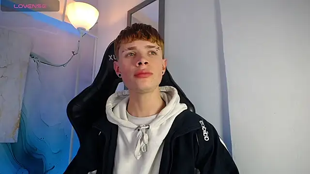 Snapshot of JackFrosst chatting on March 2026 01:35:02 PM JackFrosst online show from March 2026 01:35:02 PM