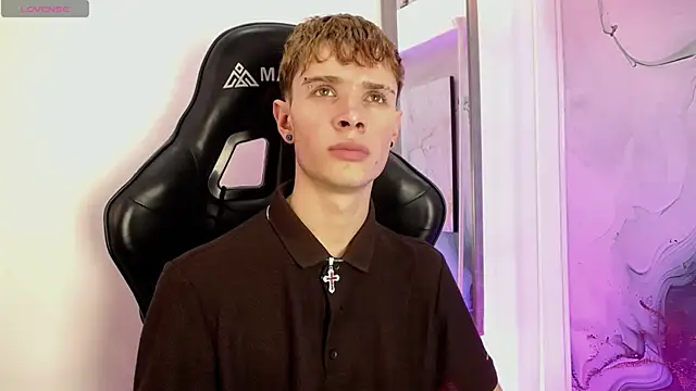 JackFrosst online show from May 2026 01:21:01 PM