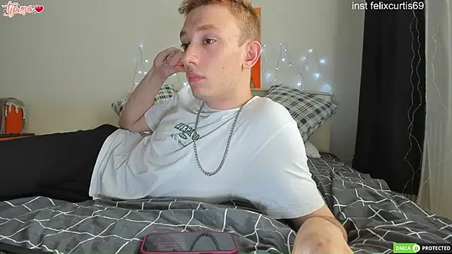 Snapshot of felixcurt69 chatting on July 2026 10:06:02 AM felixcurt69 online show from July 2026 10:06:02 AM