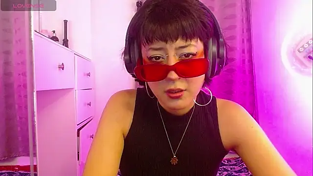 Snapshot of zora_blue777 chatting on October 2025 03:41:01 AM zora blue777 online show from October 2025 03:41:01 AM
