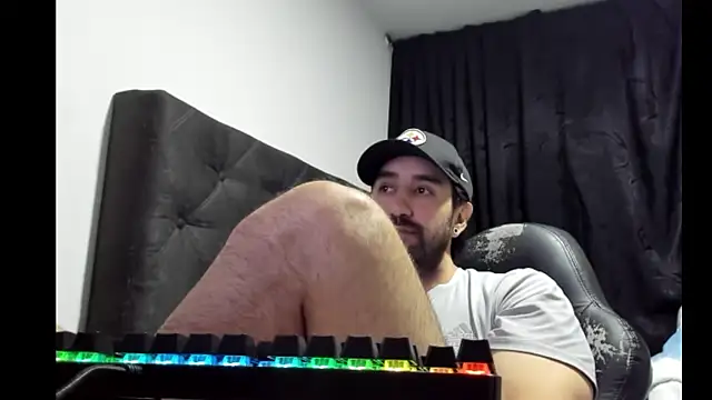 coolfriki online show from December 2025 03:52:02 AM