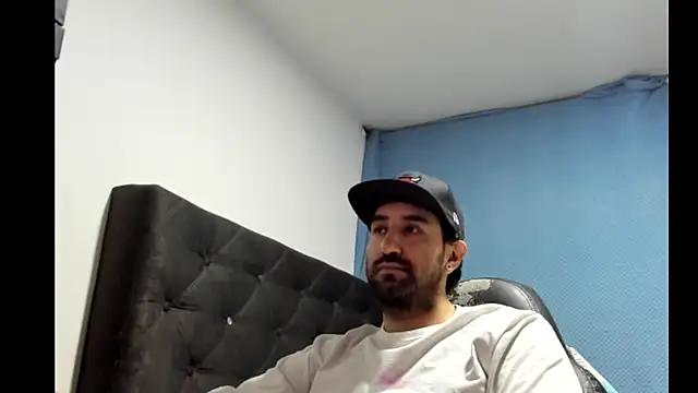 coolfriki online show from January 2026 04:27:02 AM