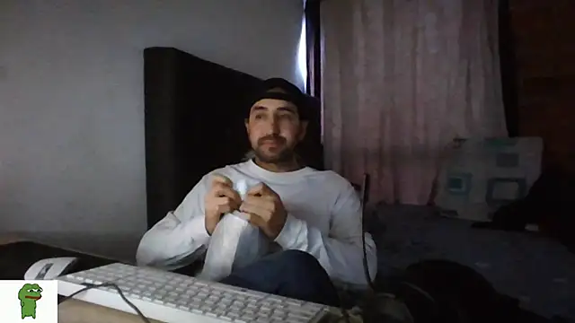 Snapshot of coolfriki chatting on June 2026 12:22:01 PM coolfriki online show from June 2026 12:22:01 PM