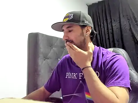 coolfriki online show from October 2025 03:07:02 AM