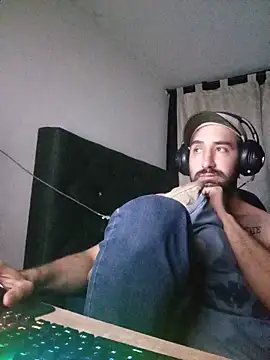 coolfriki online show from May 2026 01:02:02 AM