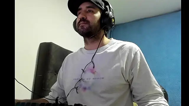 coolfriki online show from February 2026 06:22:01 AM