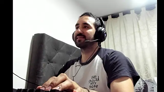 coolfriki online show from March 2026 06:28:02 AM