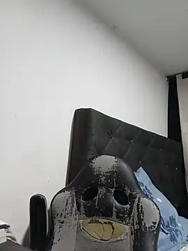 coolfriki online show from May 2026 12:17:01 AM