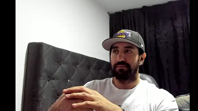 coolfriki online show from November 2025 02:45:02 AM