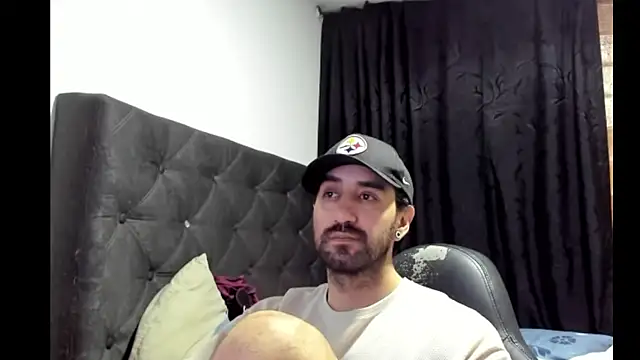 coolfriki online show from October 2025 06:54:01 AM