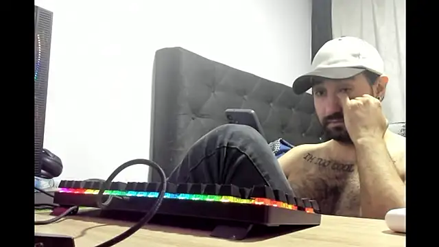 coolfriki online show from May 2026 10:34:01 PM