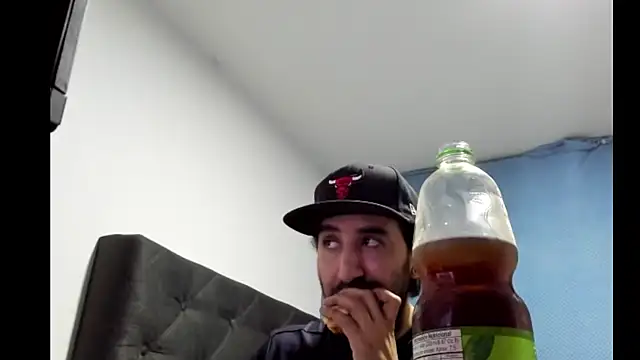 coolfriki online show from January 2026 05:00:02 AM