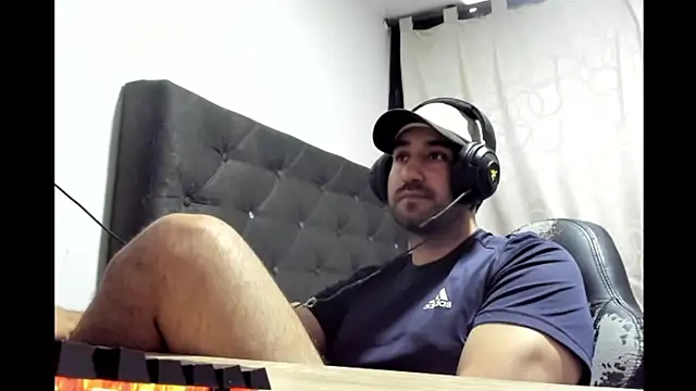 coolfriki online show from April 2026 04:13:01 PM