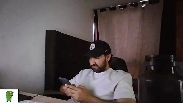 Snapshot of coolfriki chatting on July 2026 09:58:02 PM coolfriki online show from July 2026 09:58:02 PM