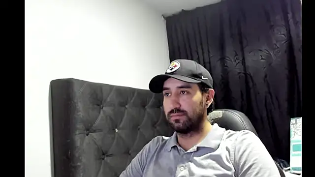 coolfriki online show from December 2025 02:23:01 AM