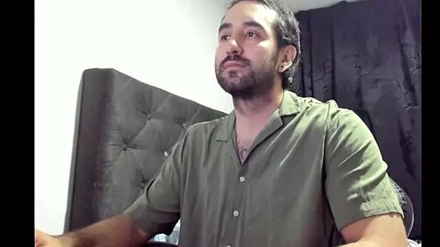 coolfriki online show from December 2025 02:47:02 AM