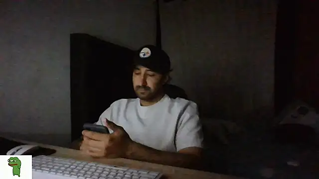 Snapshot of coolfriki chatting on July 2026 01:34:02 AM coolfriki online show from July 2026 01:34:02 AM