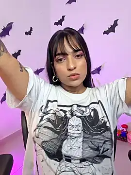 Snapshot of Wildrachel4u chatting on October 2025 05:17:01 AM Wildrachel4u online show from October 2025 05:17:01 AM