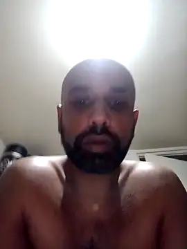 T1T012 online show from February 2026 06:03:01 PM