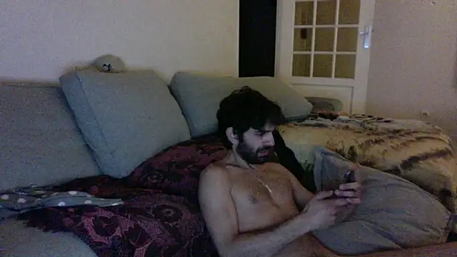 Liroow online show from May 2026 09:28:01 PM