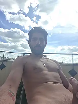 Liroow online show from April 2026 01:23:02 PM