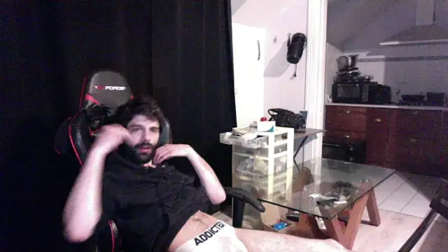 Liroow online show from March 2026 08:57:01 PM