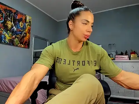 Alesyamuscledollxh online show from October 2025 05:03:02 PM