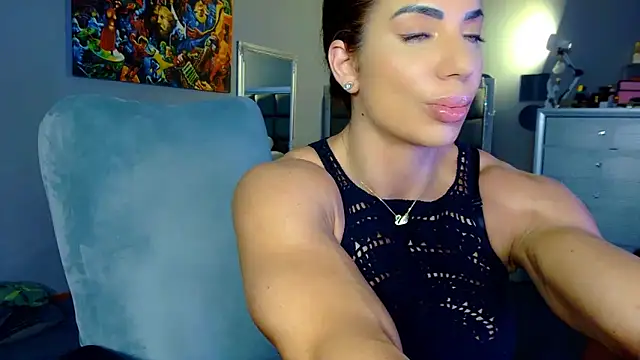 Alesyamuscledollxh online show from April 2026 05:28:02 PM