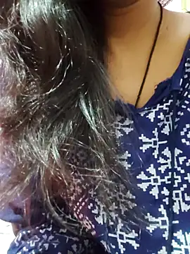 anjali2351 online show from February 2026 05:43:02 PM