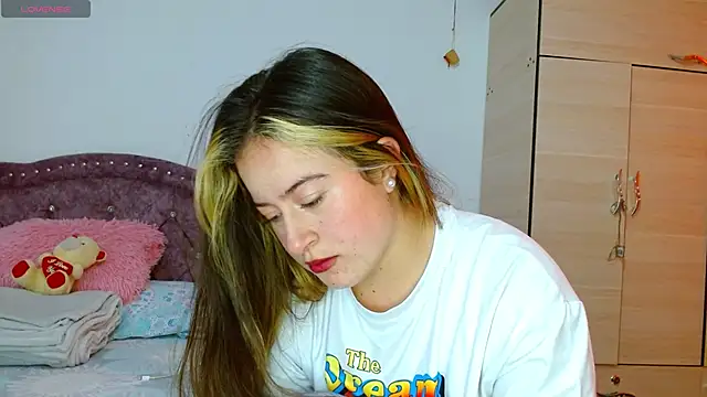 Snapshot of Hanssel_tess chatting on October 2025 05:01:01 PM Hanssel tess online show from October 2025 05:01:01 PM