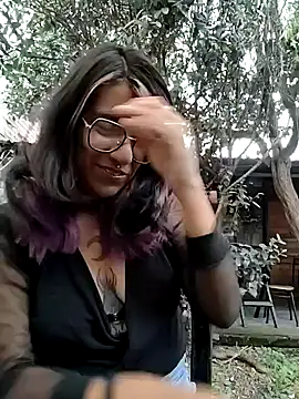 Abby 2-1 online show from November 2025 09:42:02 PM