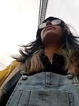 Abby 2-1 online show from December 2025 09:41:01 PM