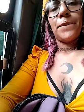 Abby 2-1 online show from November 2025 09:19:02 PM