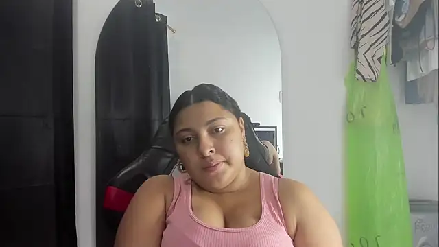 Snapshot of Baby_Latin chatting on November 2025 07:25:01 PM Baby Latin online show from November 2025 07:25:01 PM